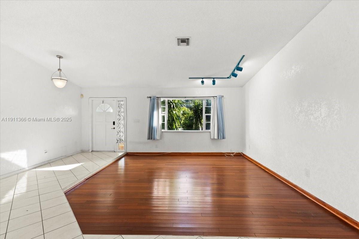 CARVER RANCHES REV PLAT - Residential