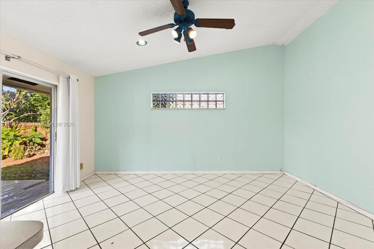 CARVER RANCHES REV PLAT - Residential