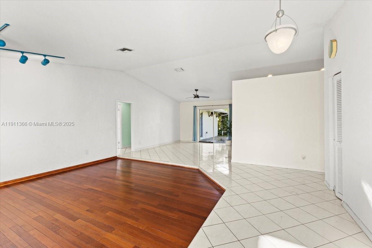 CARVER RANCHES REV PLAT - Residential