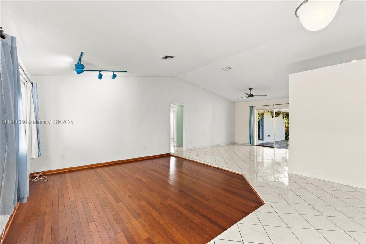 CARVER RANCHES REV PLAT - Residential