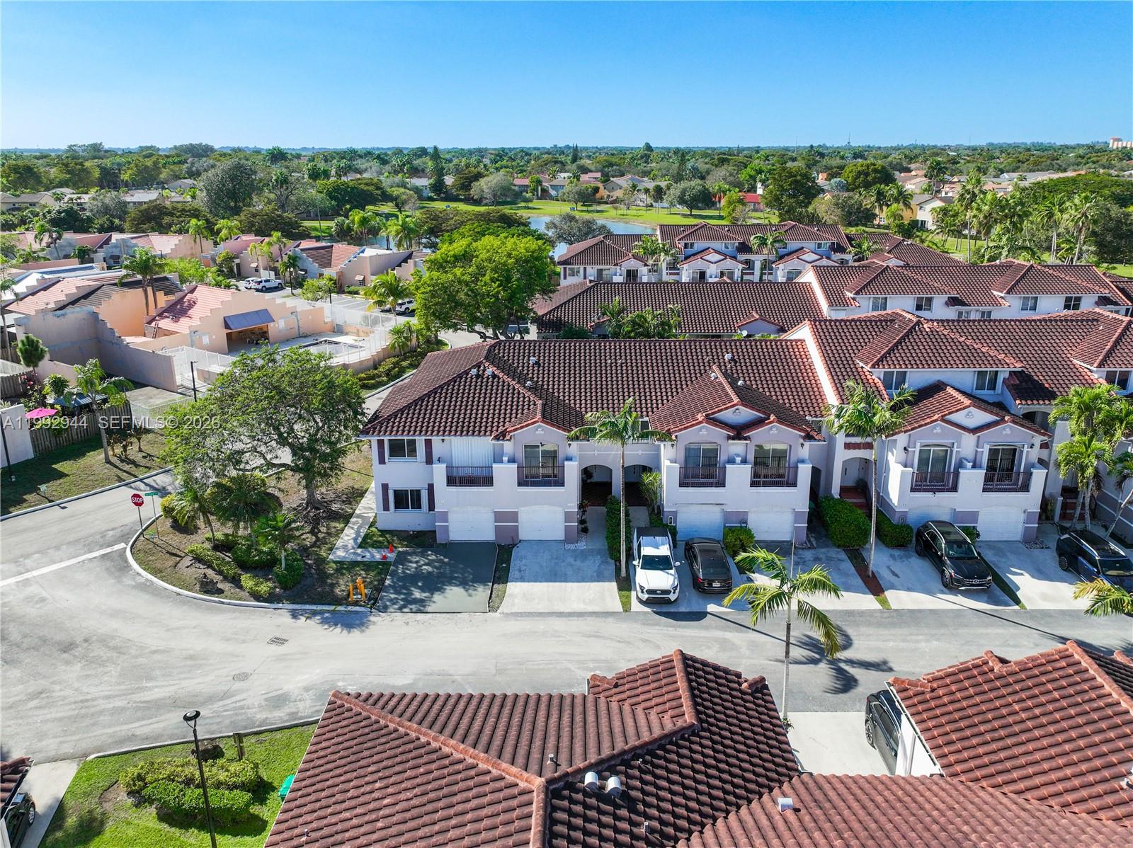 VILLAS AT THE HAMMOCKS CO - Residential