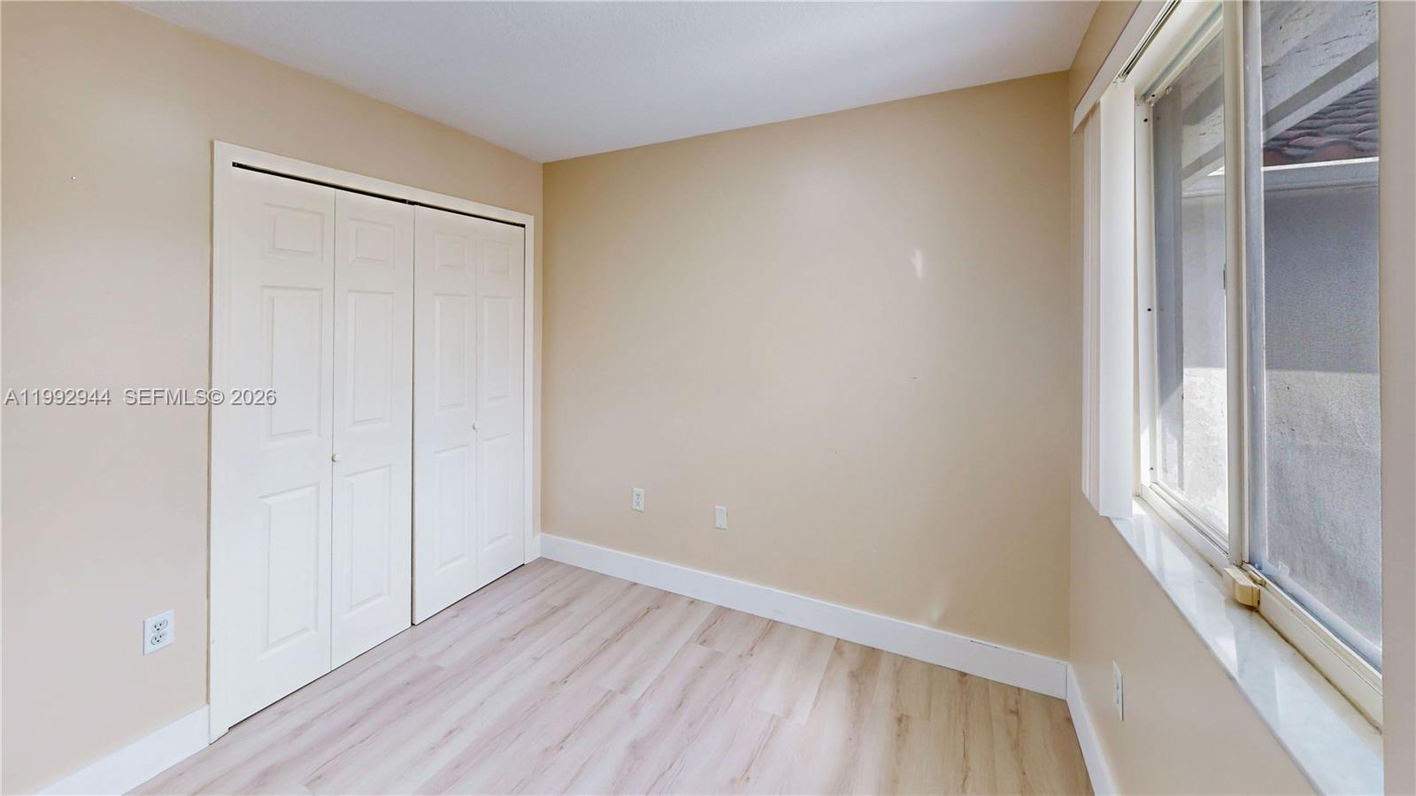 VILLAS AT THE HAMMOCKS CO - Residential