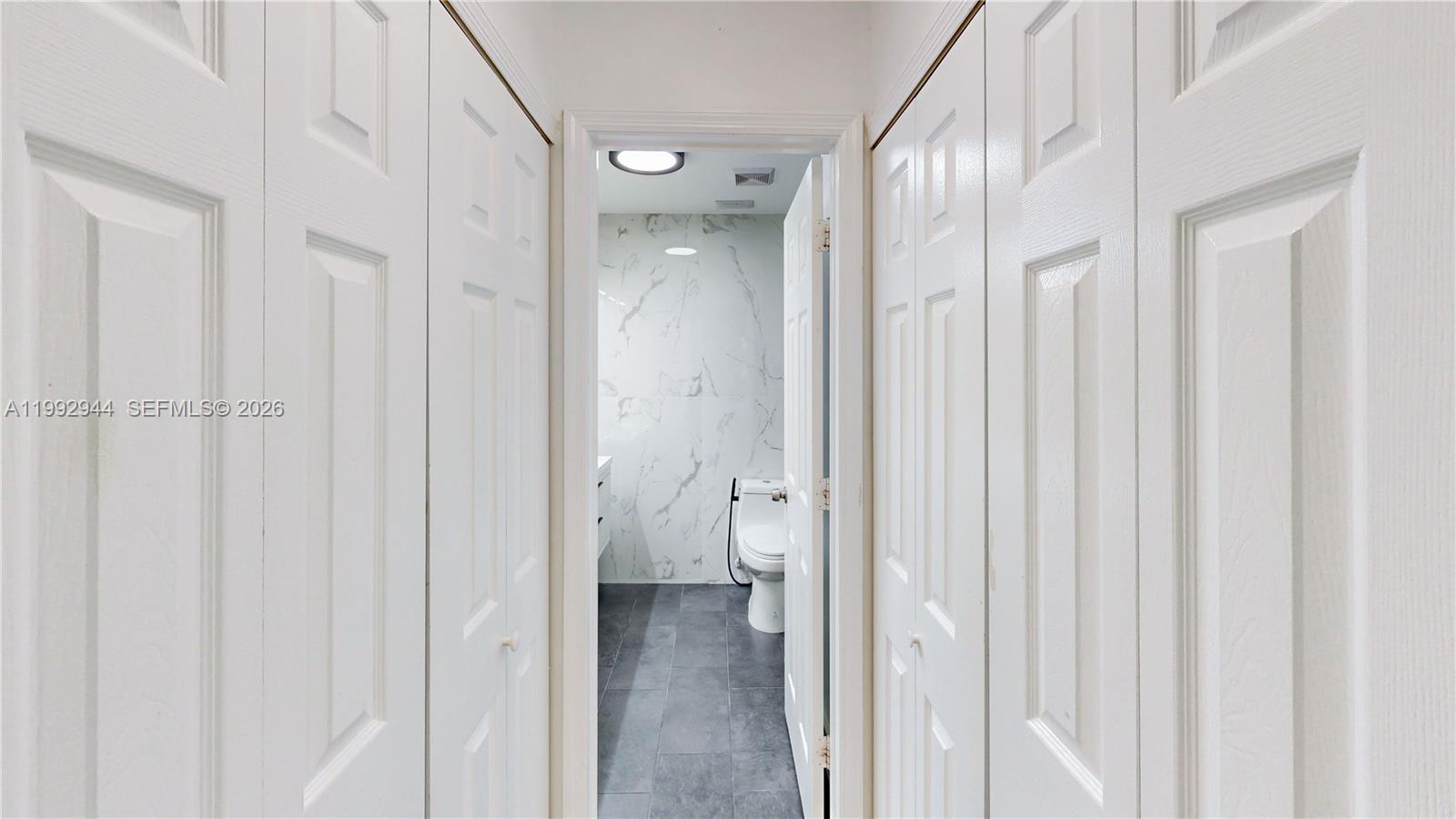 VILLAS AT THE HAMMOCKS CO - Residential