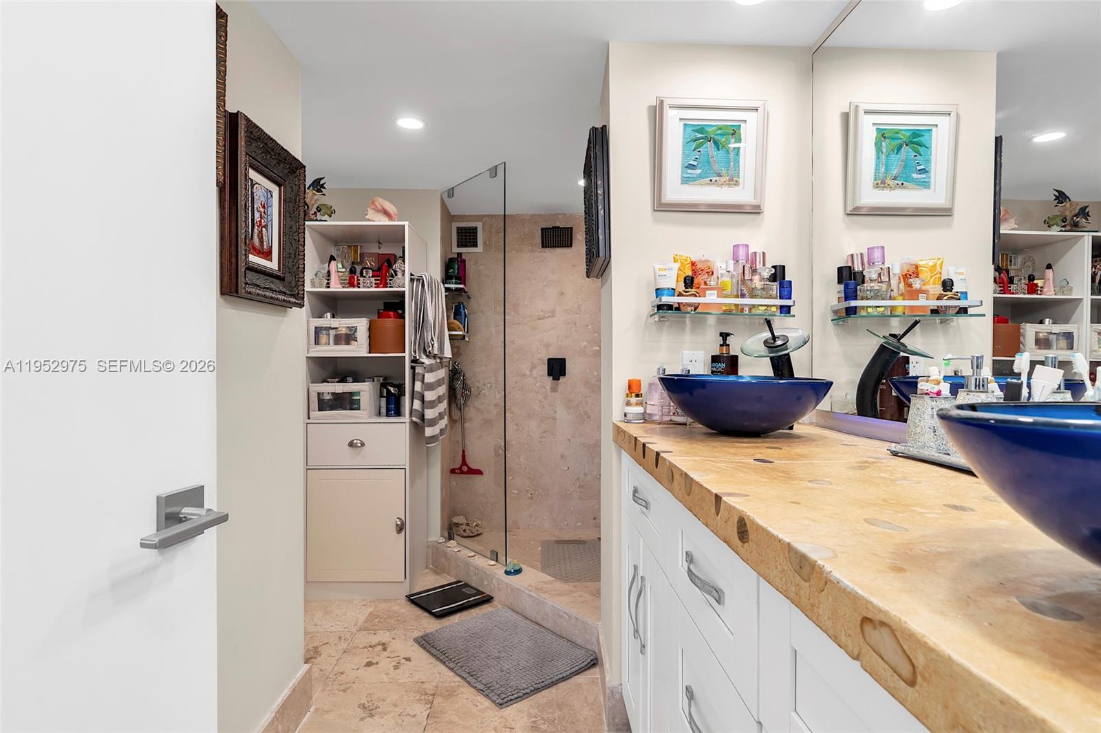 PLAZA TOWERS NORTH CONDO - Residential