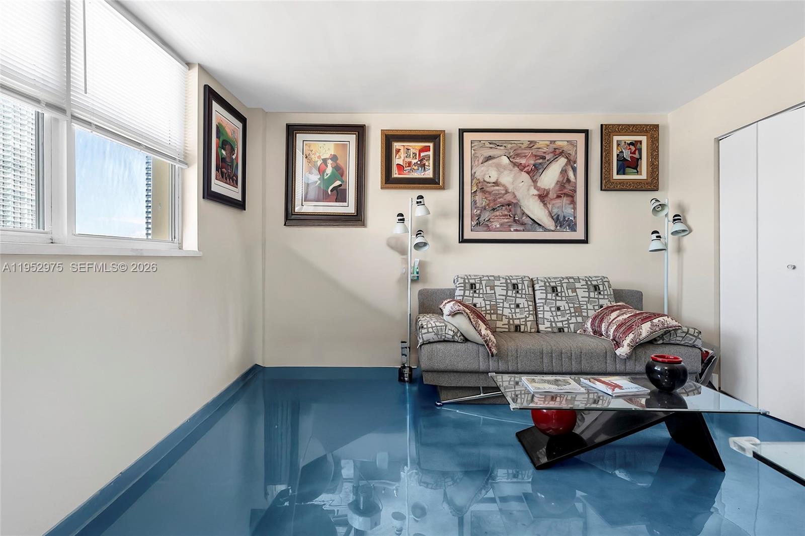 PLAZA TOWERS NORTH CONDO - Residential