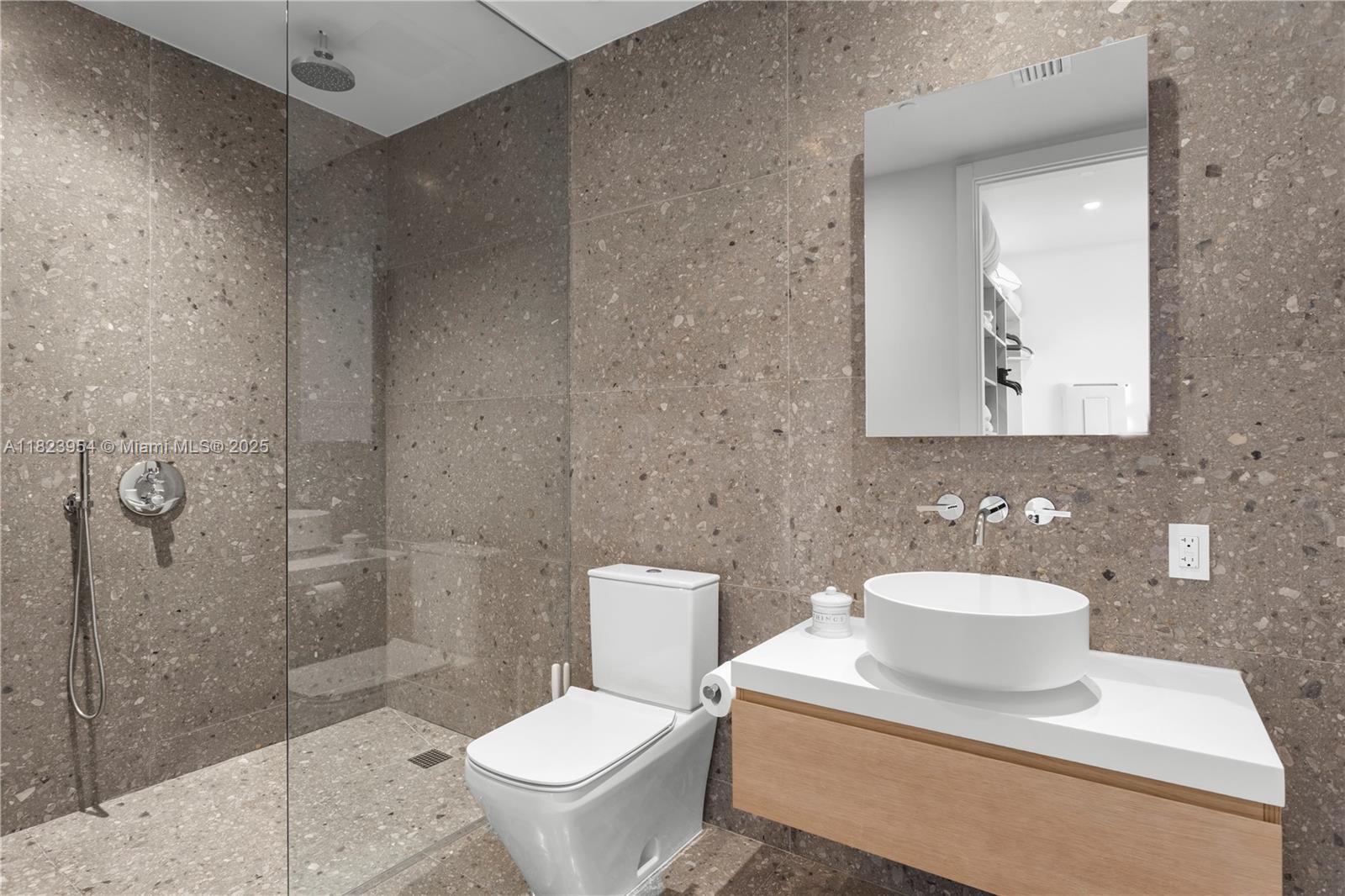 8701 COLLINS AVE CONDO - Residential Lease