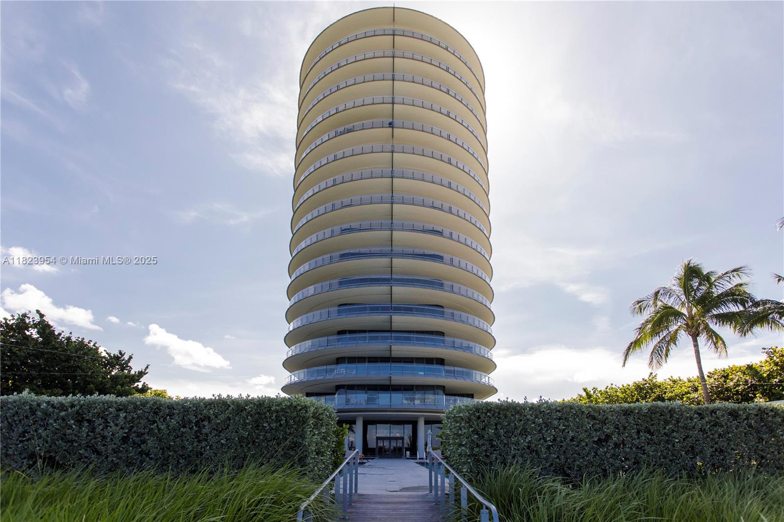 8701 COLLINS AVE CONDO - Residential Lease