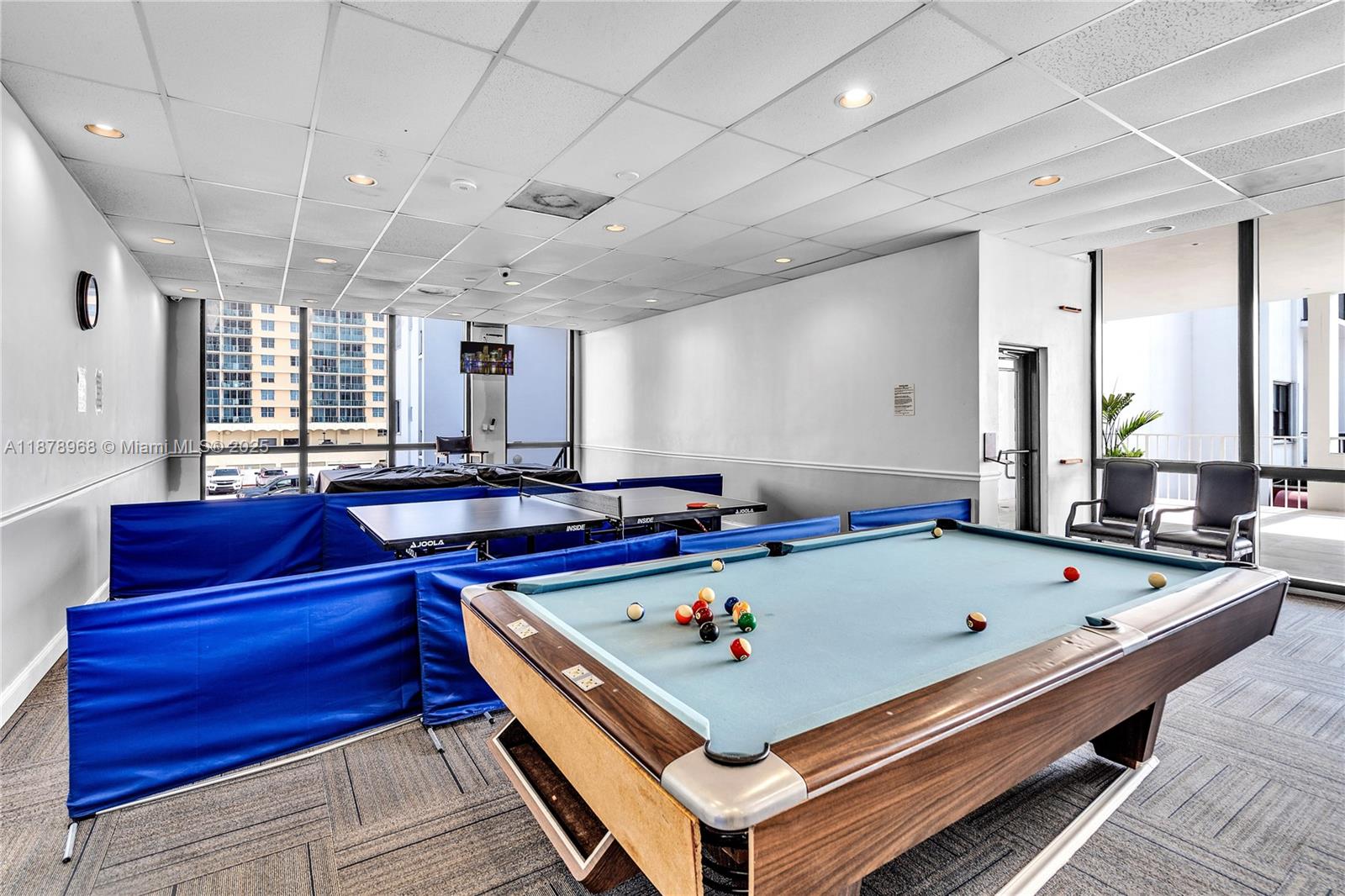 QUADOMAIN TOWER I AND IV - Residential