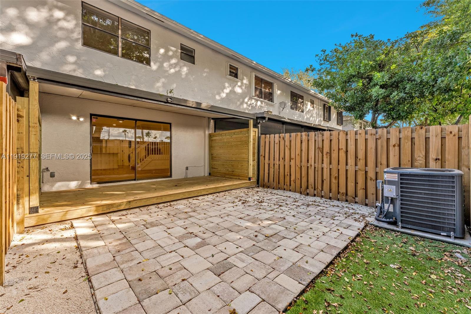 PEMBROKE POINTE SEC ONE - Residential