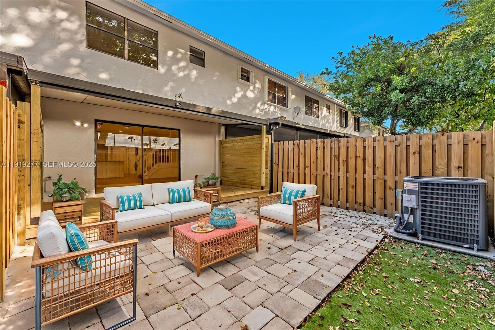 PEMBROKE POINTE SEC ONE - Residential