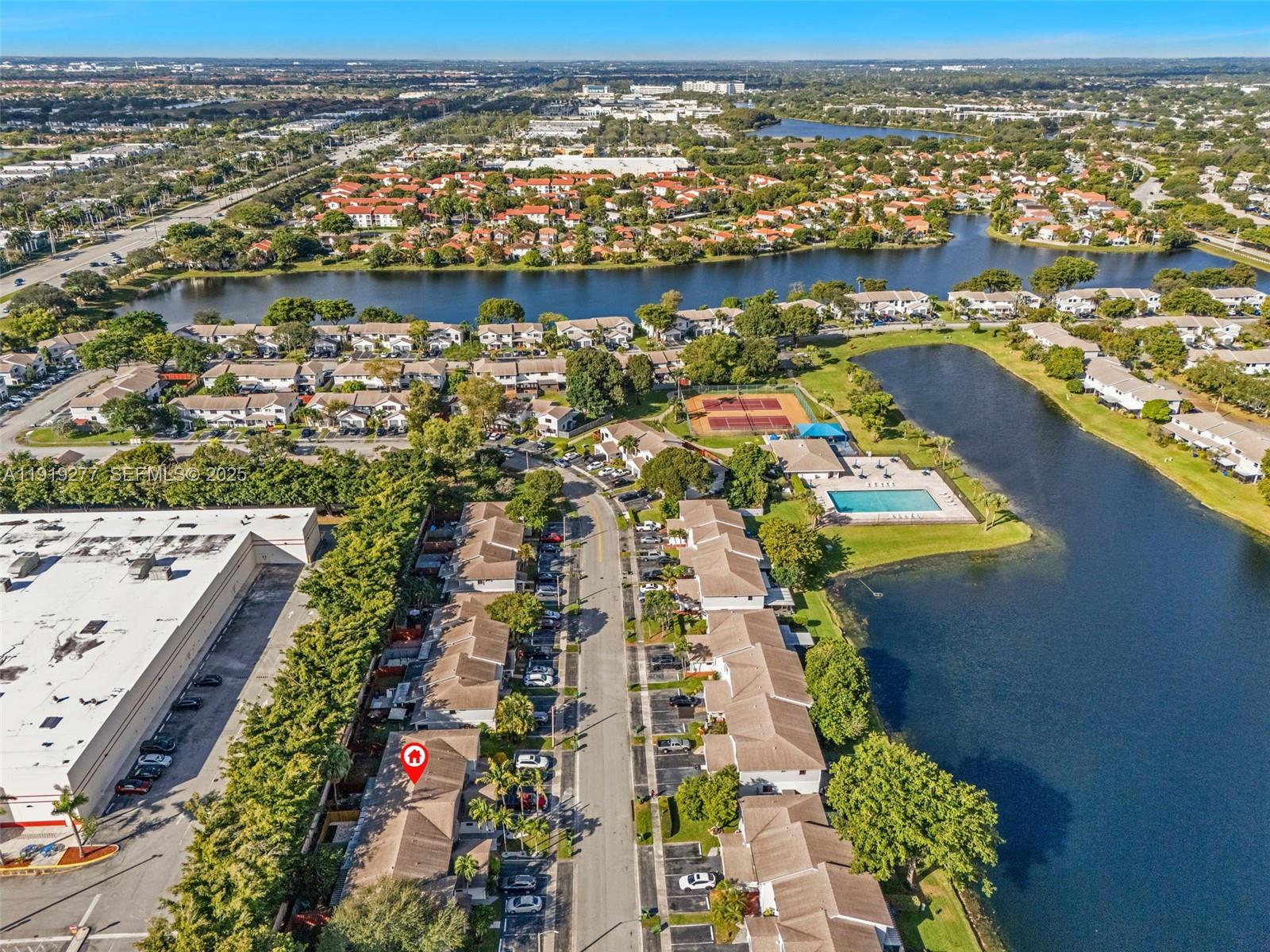 PEMBROKE POINTE SEC ONE - Residential