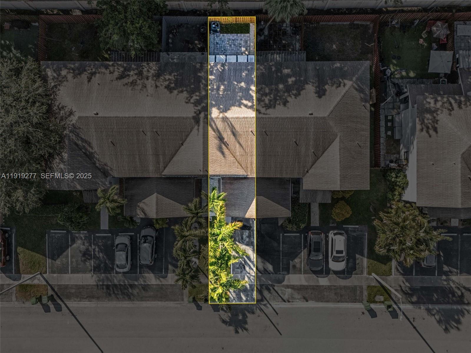 PEMBROKE POINTE SEC ONE - Residential