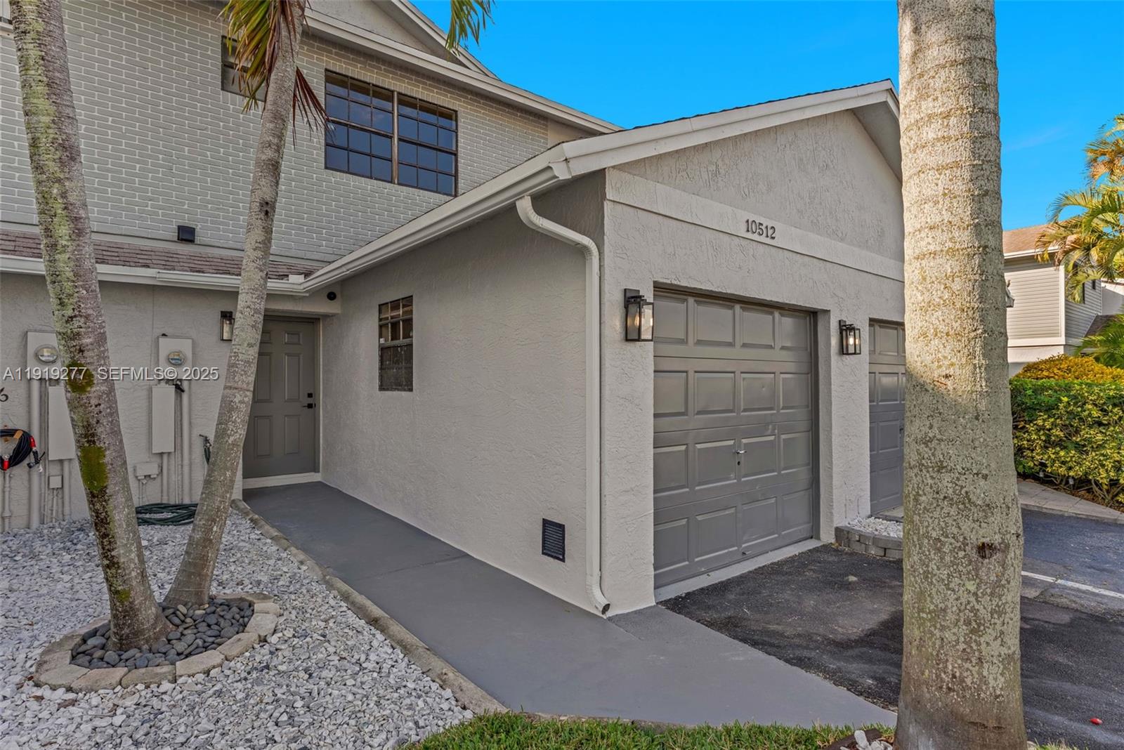 PEMBROKE POINTE SEC ONE - Residential