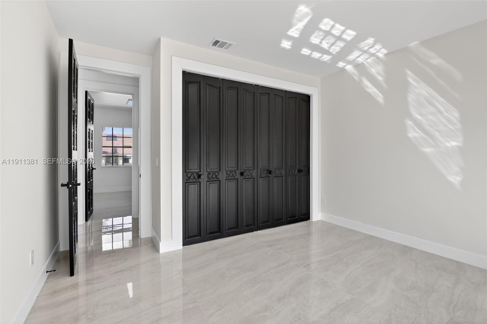 BROOKS ESTATES-PLANTATION - Residential