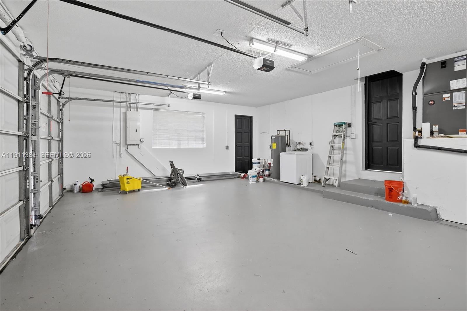 BROOKS ESTATES-PLANTATION - Residential