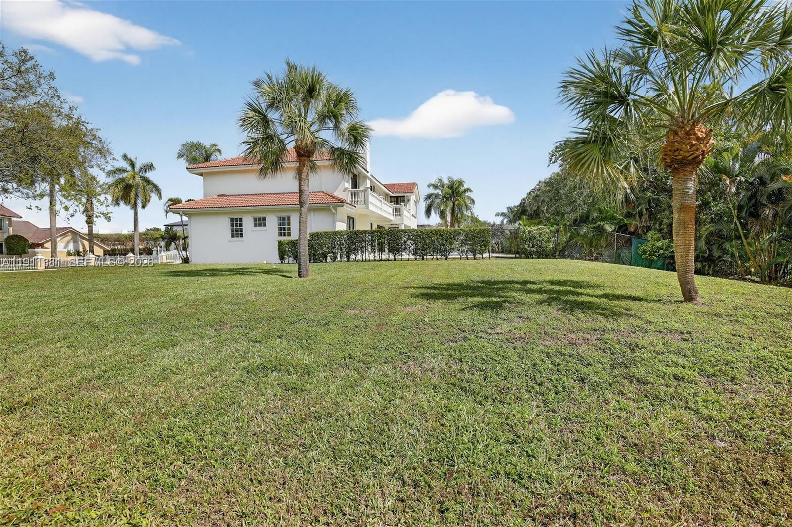 BROOKS ESTATES-PLANTATION - Residential