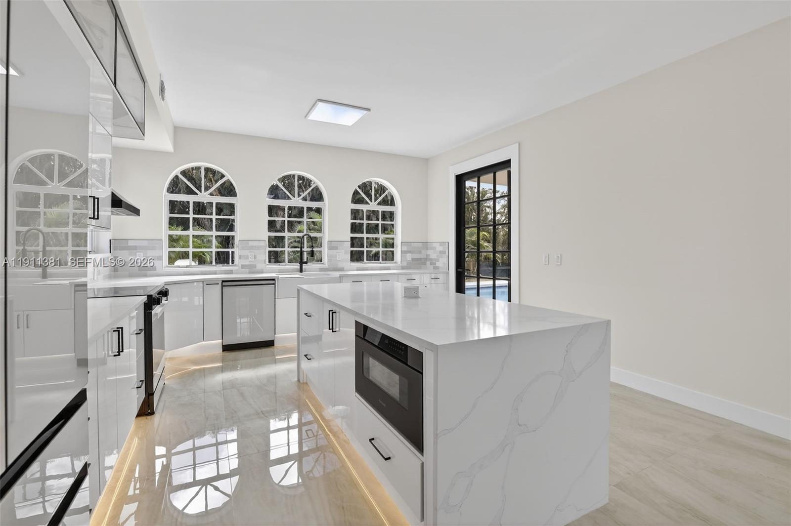 BROOKS ESTATES-PLANTATION - Residential