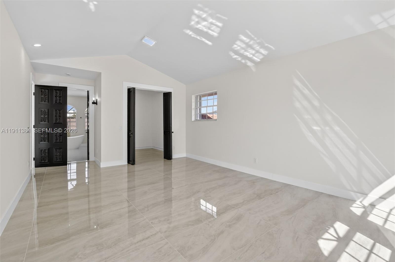 BROOKS ESTATES-PLANTATION - Residential