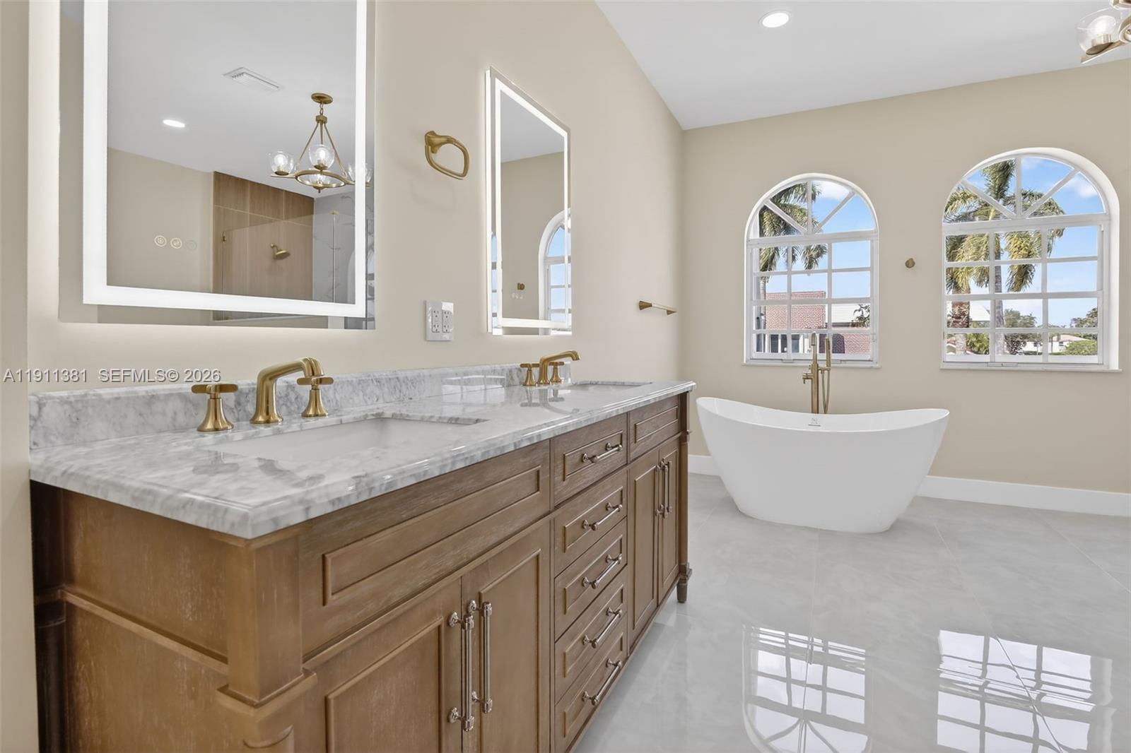 BROOKS ESTATES-PLANTATION - Residential