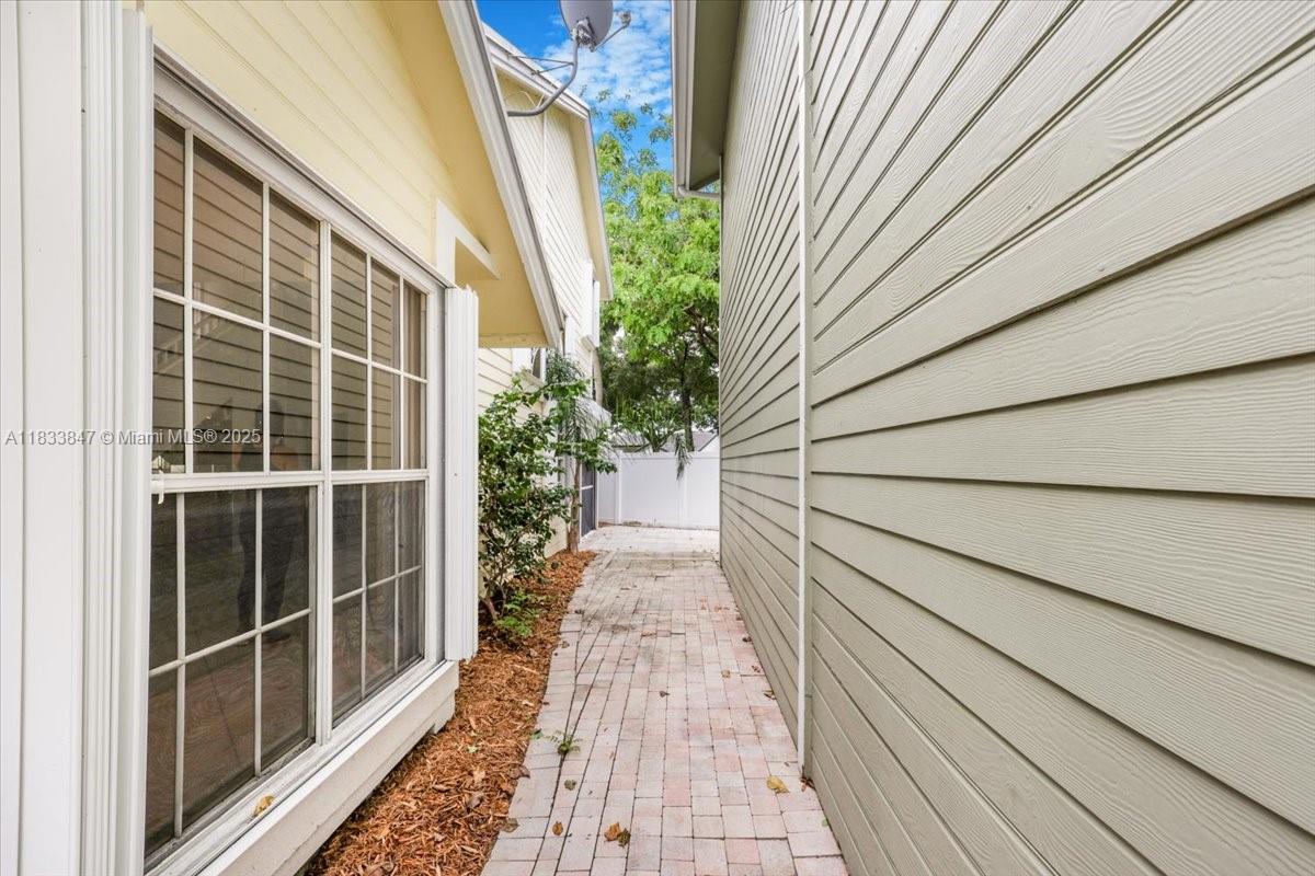 FAIRFIELD AT BOCA 4 OF CE - Residential