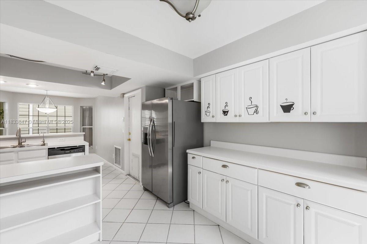 FAIRFIELD AT BOCA 4 OF CE - Residential