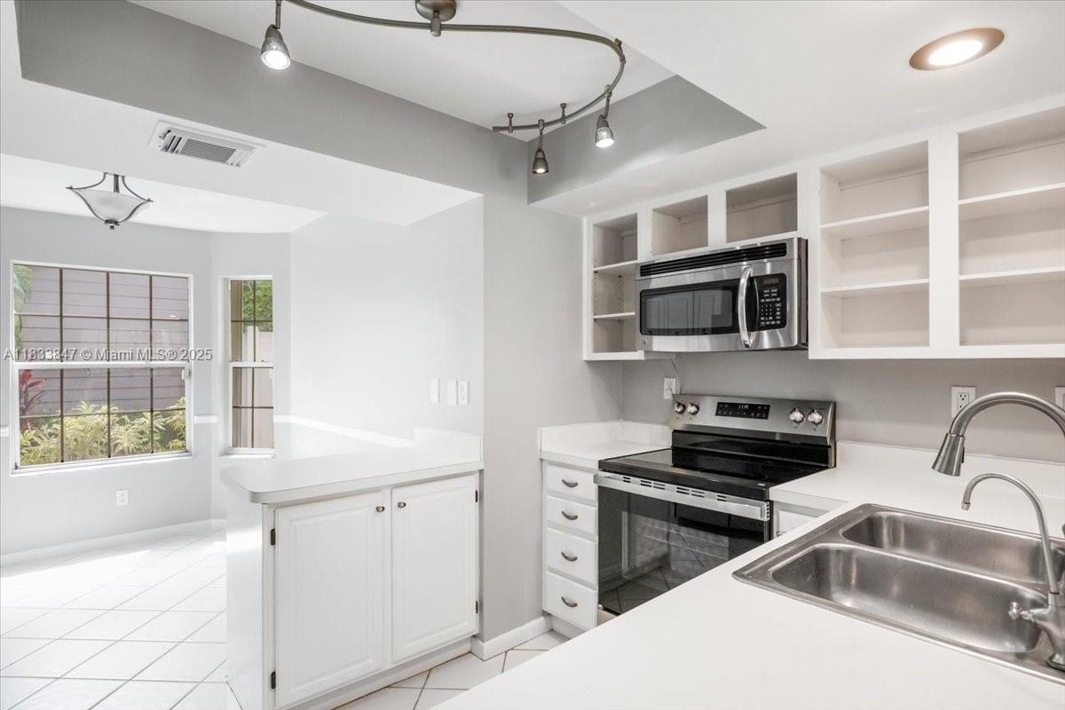 FAIRFIELD AT BOCA 4 OF CE - Residential