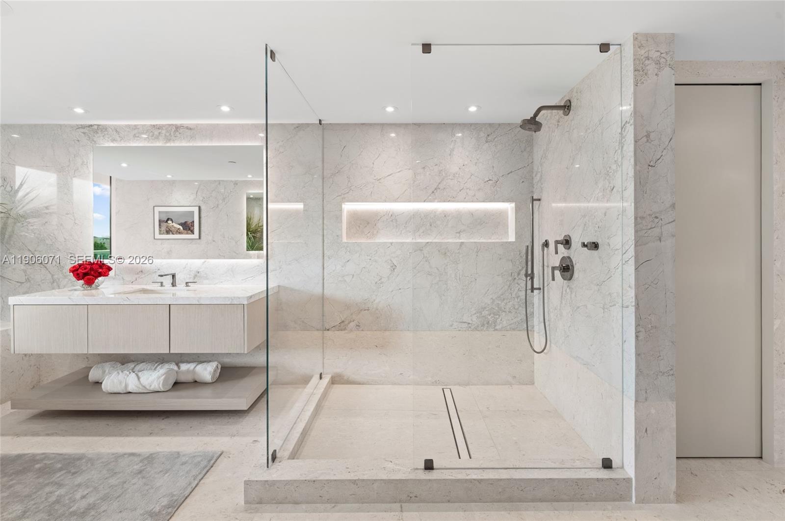 TOWERS OF PORTO VITA-SOUT - Residential