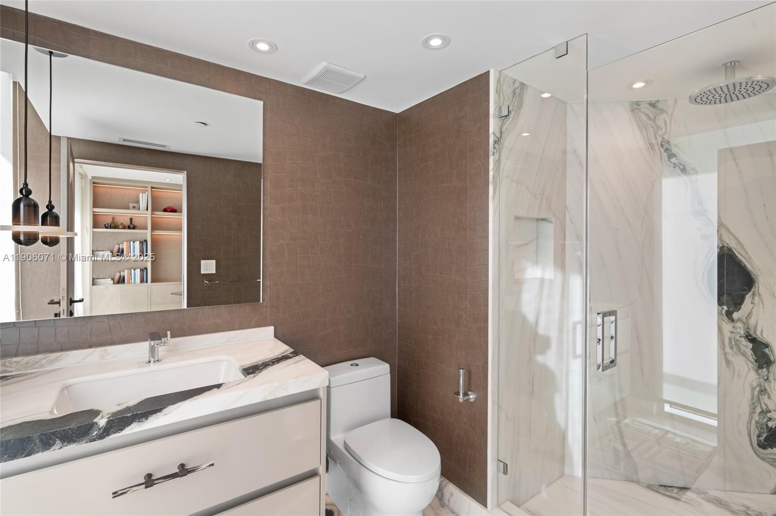 TOWERS OF PORTO VITA-SOUT - Residential