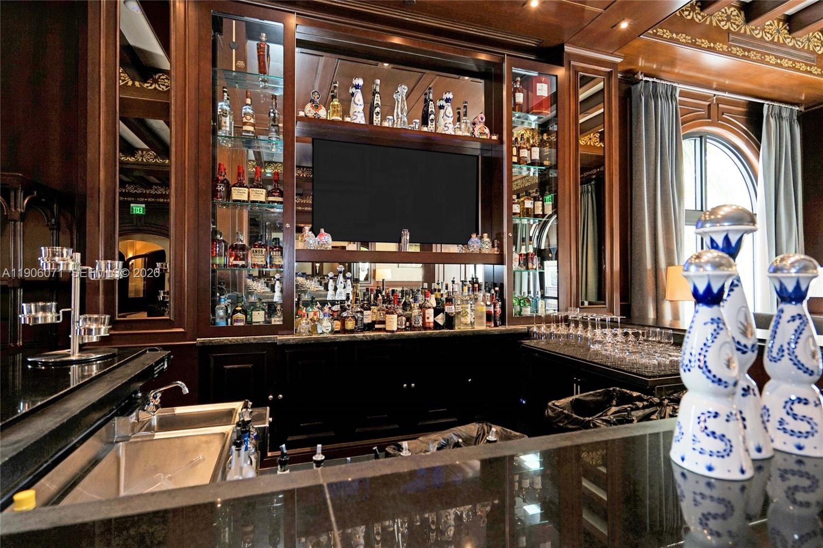 TOWERS OF PORTO VITA-SOUT - Residential