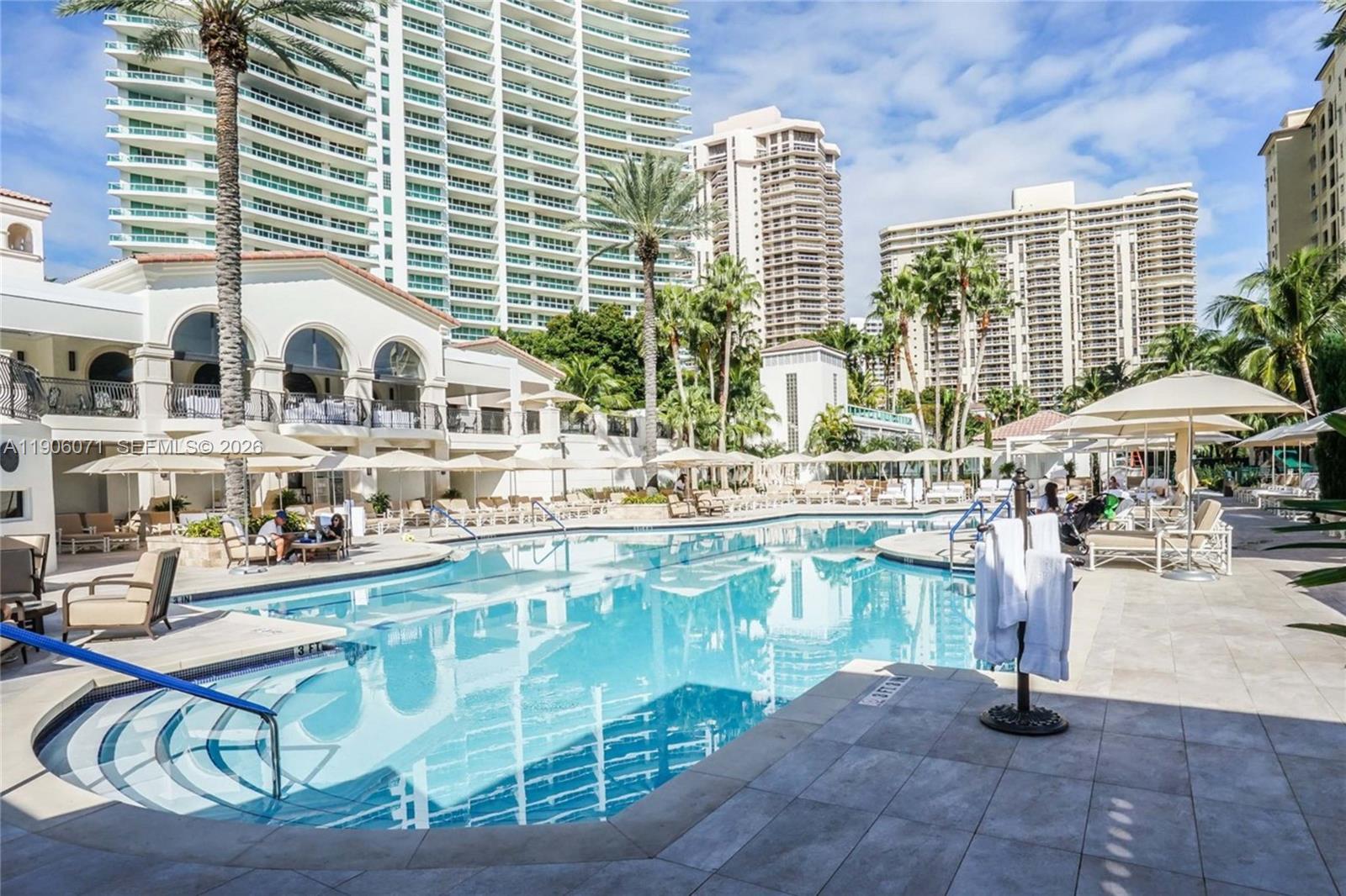 TOWERS OF PORTO VITA-SOUT - Residential