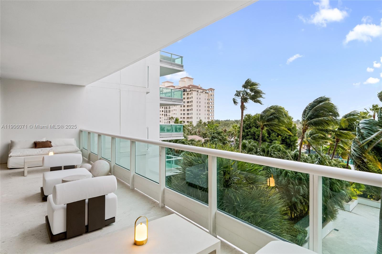 TOWERS OF PORTO VITA-SOUT - Residential