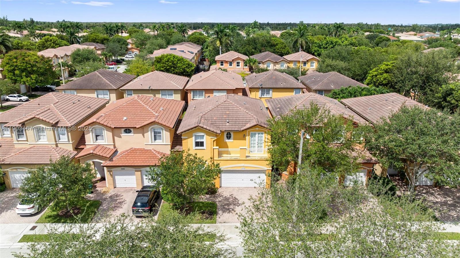 ISLANDS AT DORAL NORTHWES - Residential Lease