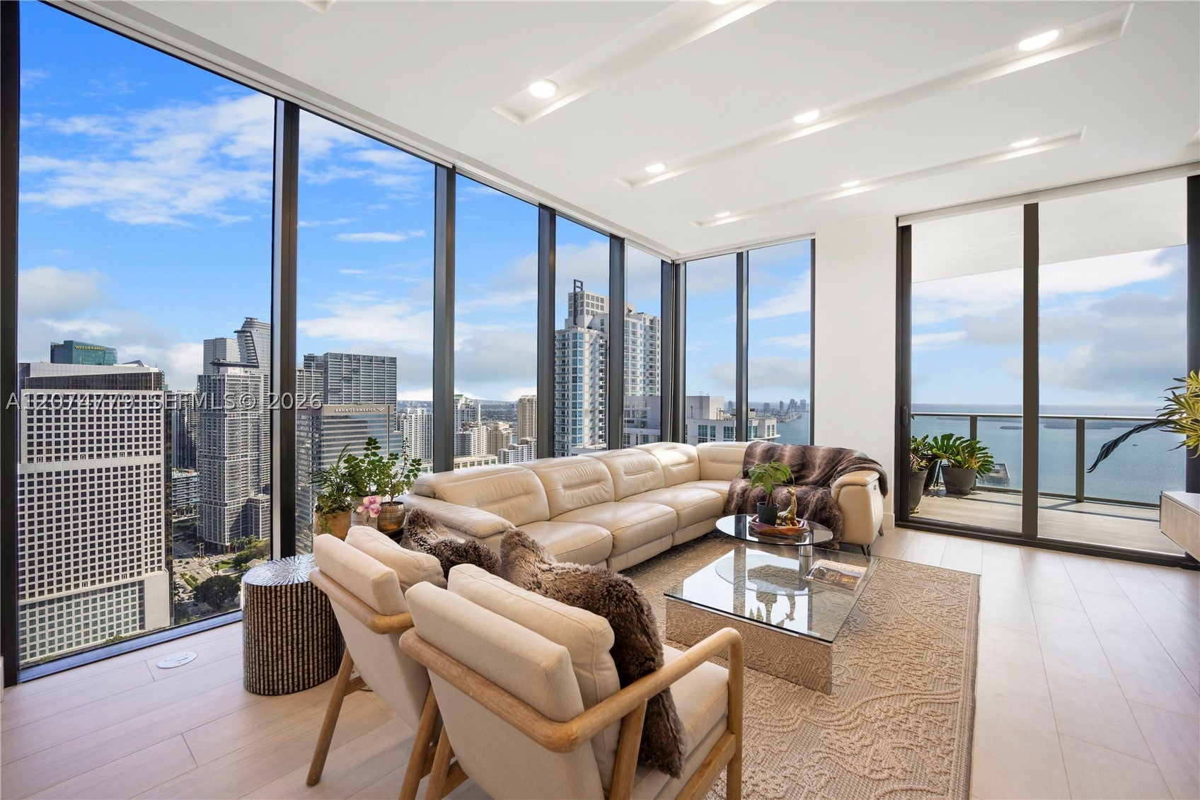 1010 Brickell Ave 4701