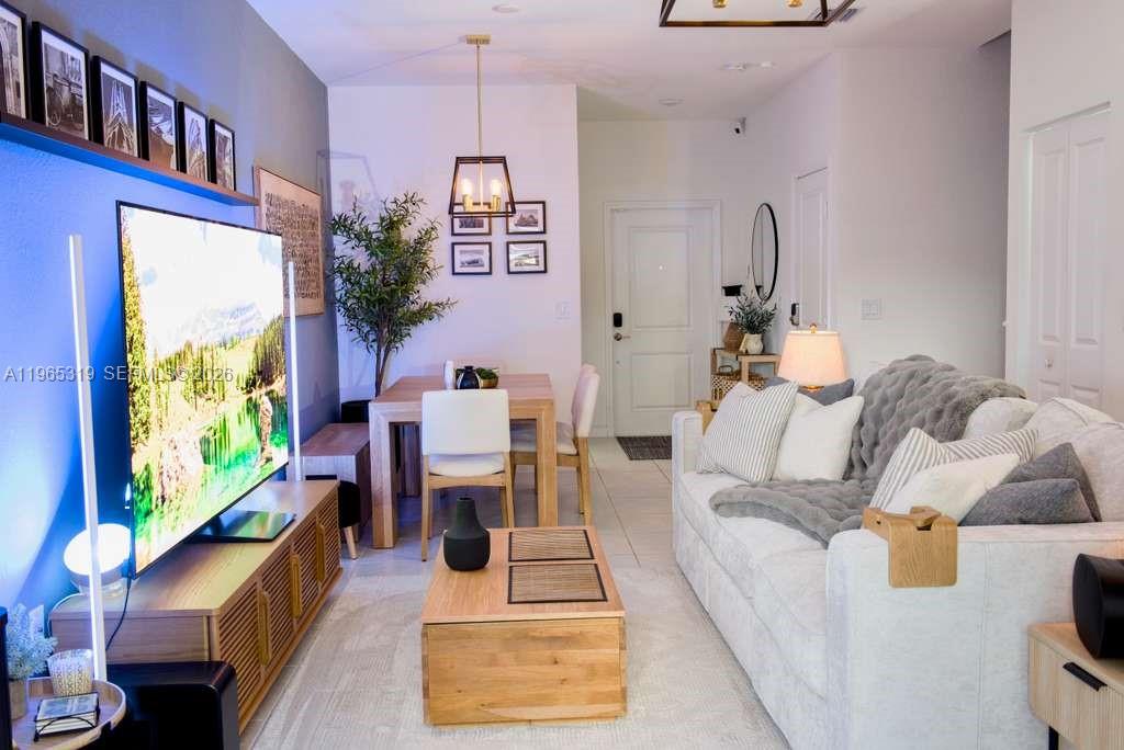 VIA VENTURA NEIGHBORHOOD - Residential