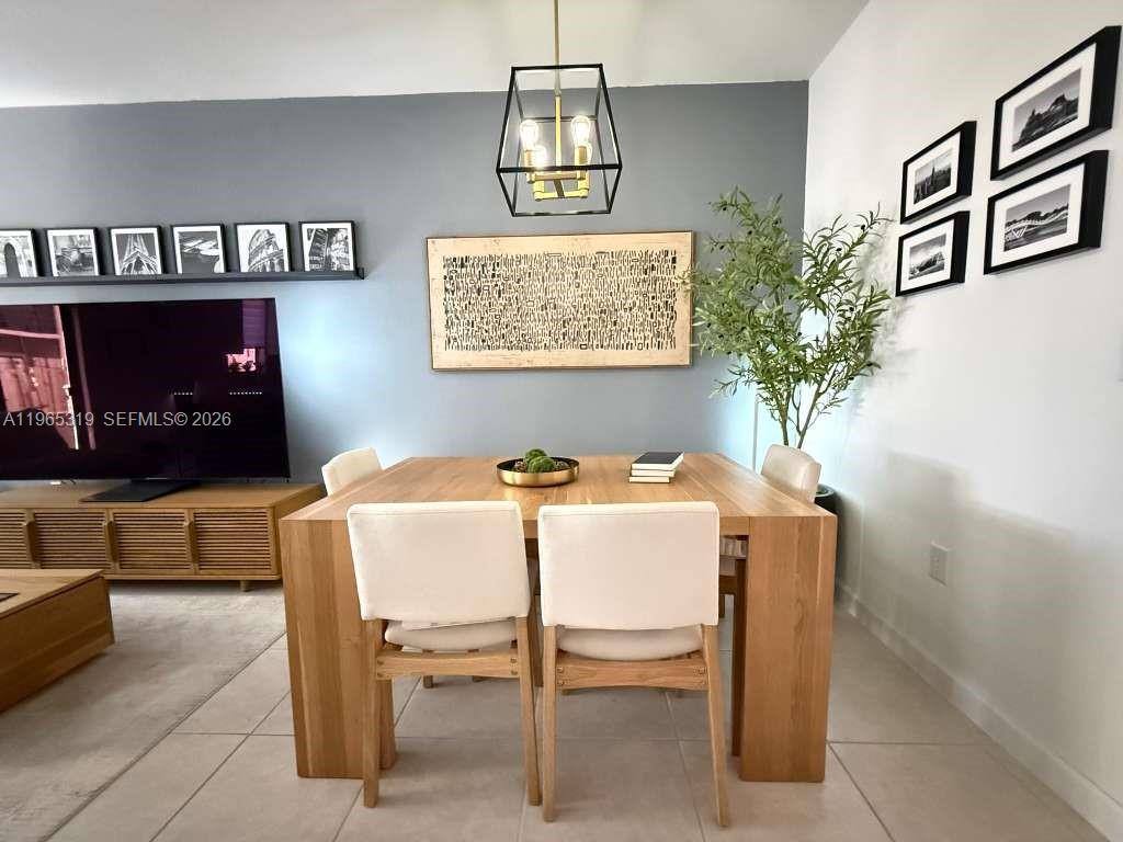 VIA VENTURA NEIGHBORHOOD - Residential