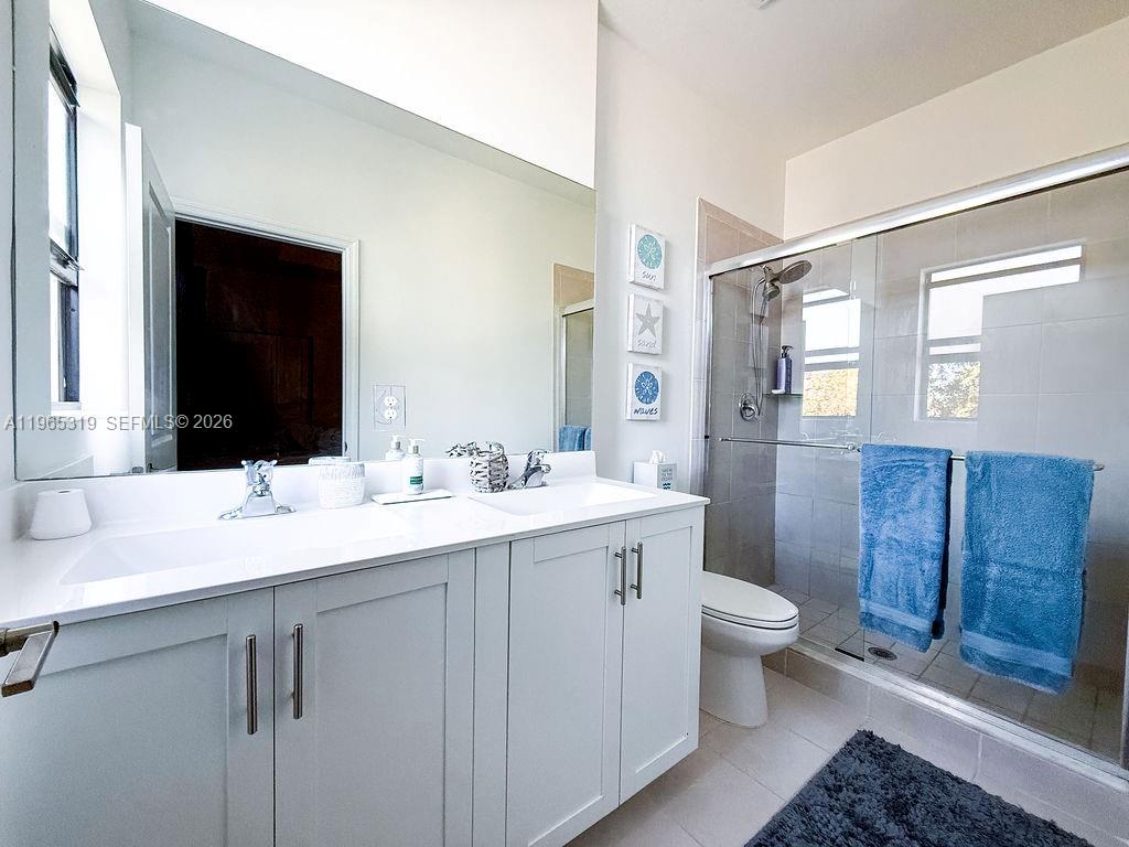 VIA VENTURA NEIGHBORHOOD - Residential