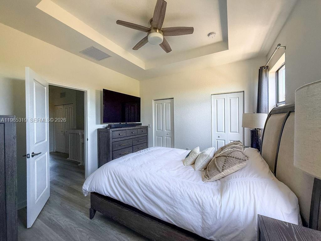 VIA VENTURA NEIGHBORHOOD - Residential