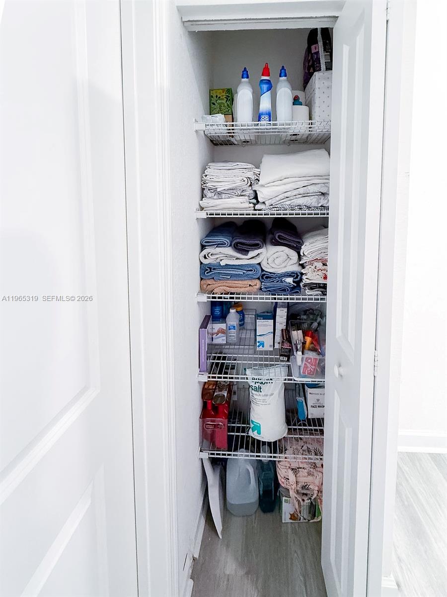 VIA VENTURA NEIGHBORHOOD - Residential