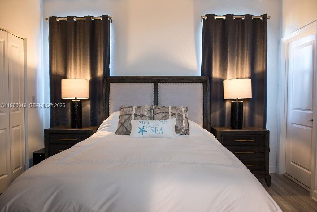 VIA VENTURA NEIGHBORHOOD - Residential