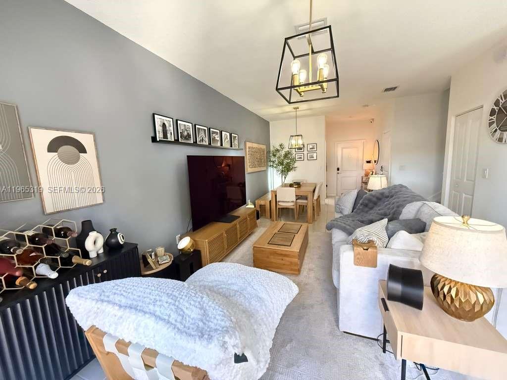 VIA VENTURA NEIGHBORHOOD - Residential