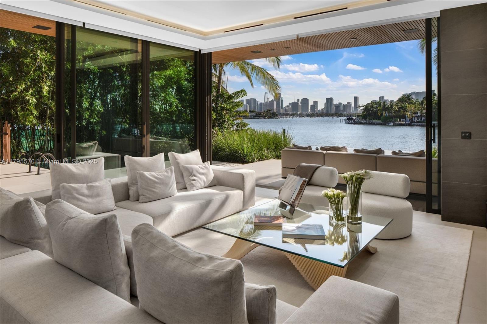 DI LIDO ISLAND - Residential
