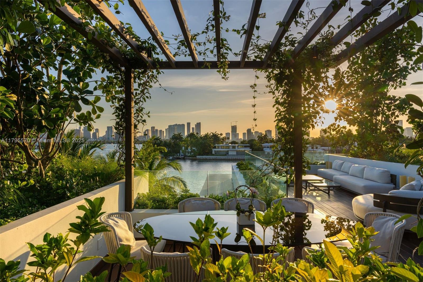 DI LIDO ISLAND - Residential