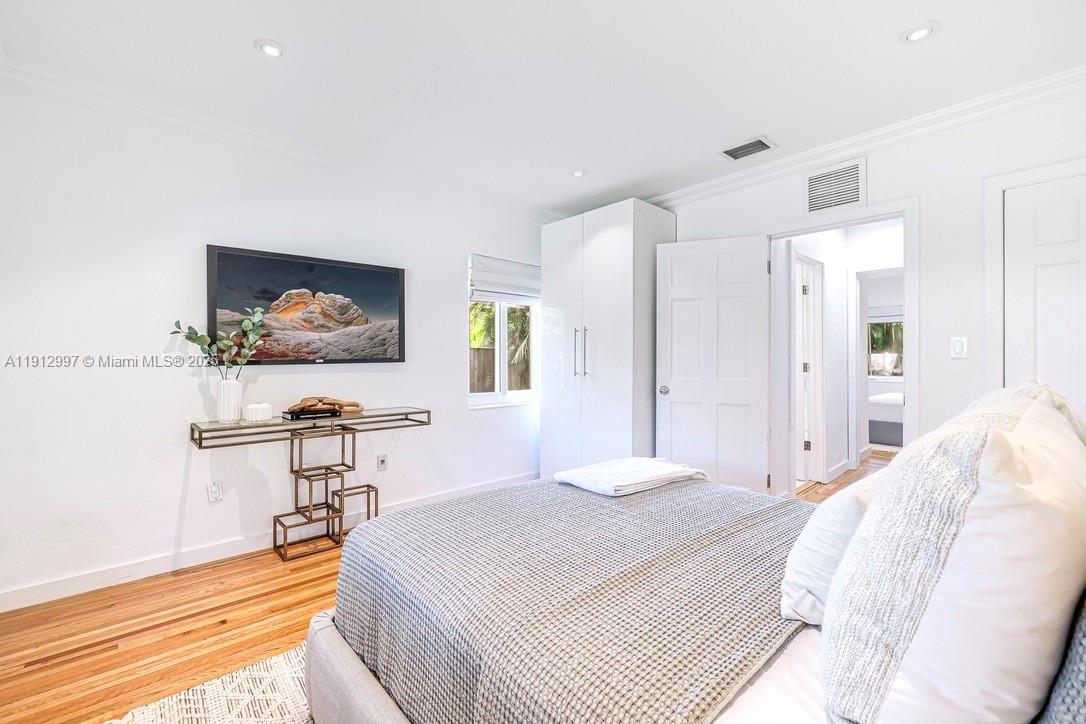 DUNNINGS MIAMI SHORES EXT - Residential