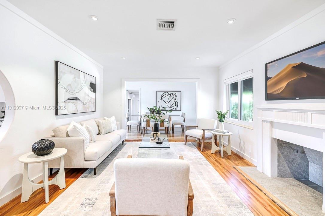 DUNNINGS MIAMI SHORES EXT - Residential