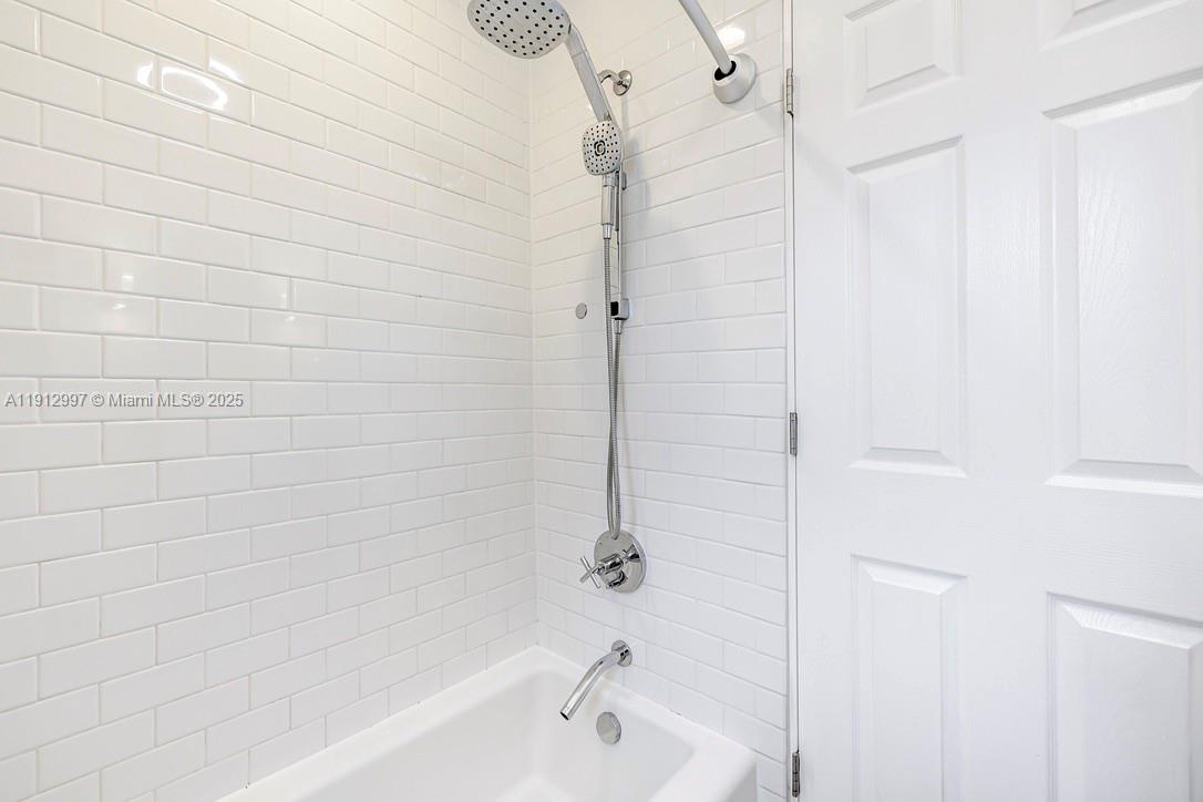 DUNNINGS MIAMI SHORES EXT - Residential