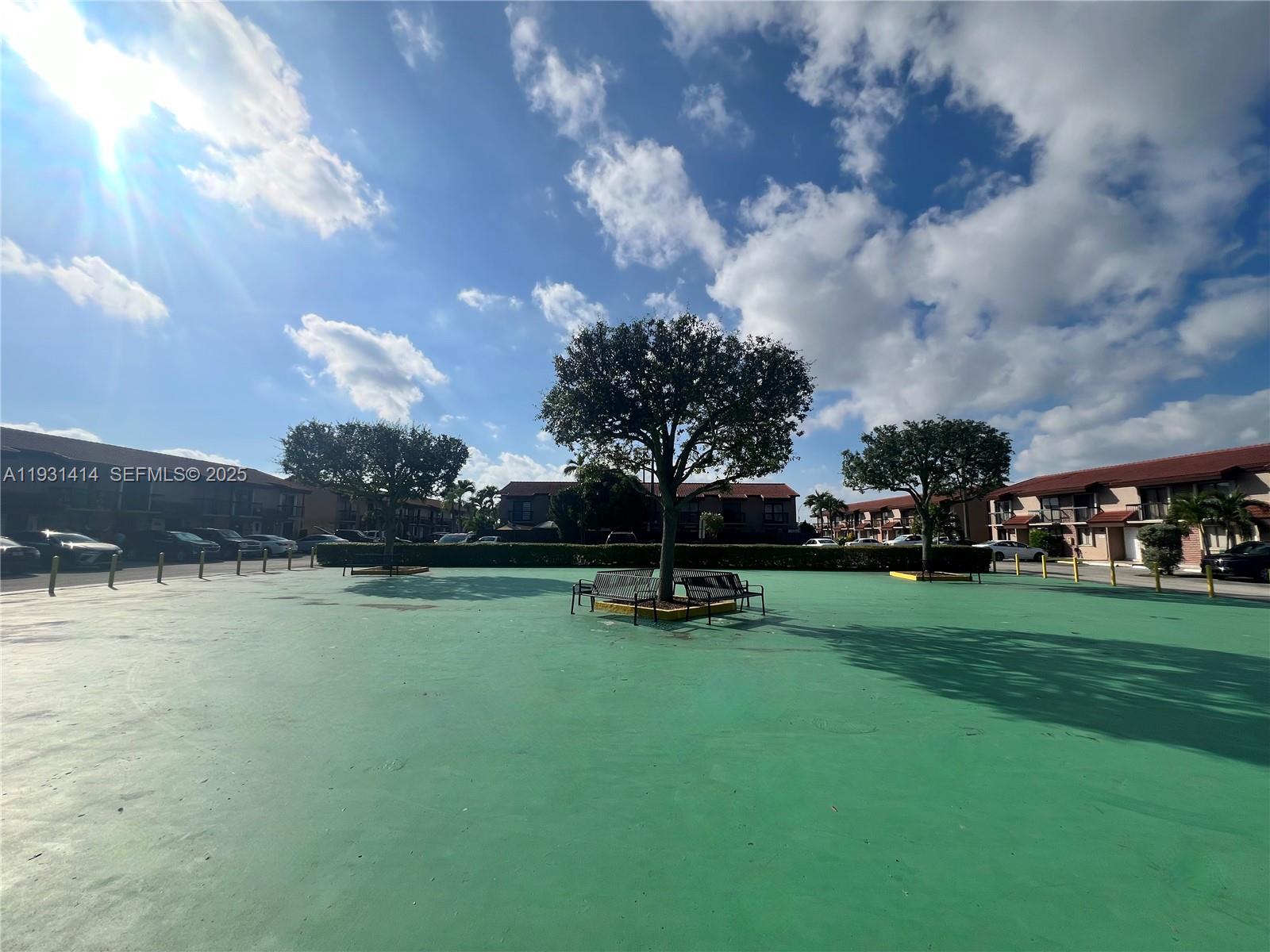 VILLAS UNIVERSITY SQUARE - Residential Lease