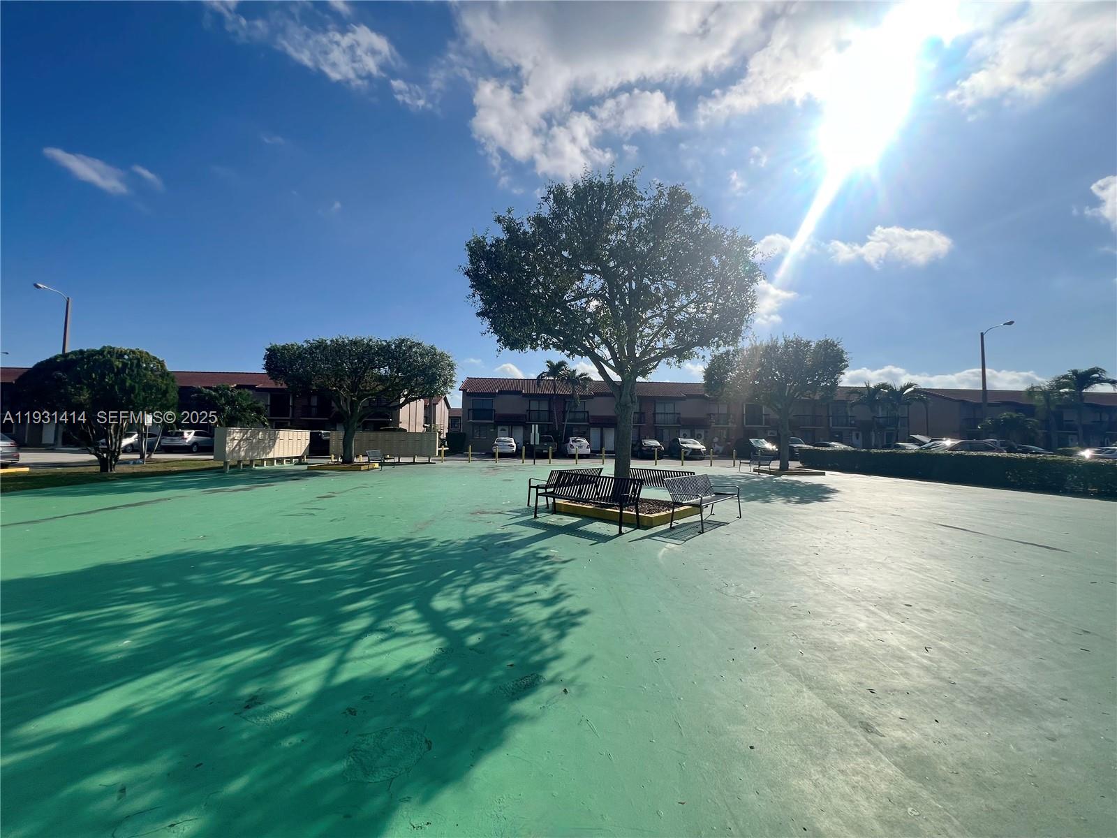 VILLAS UNIVERSITY SQUARE - Residential Lease