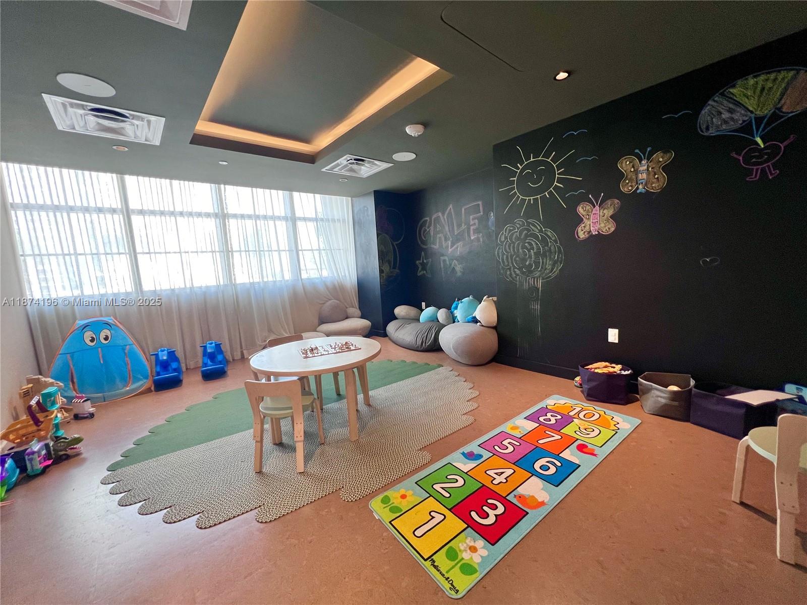 GALE / NATIIVO - Residential Lease