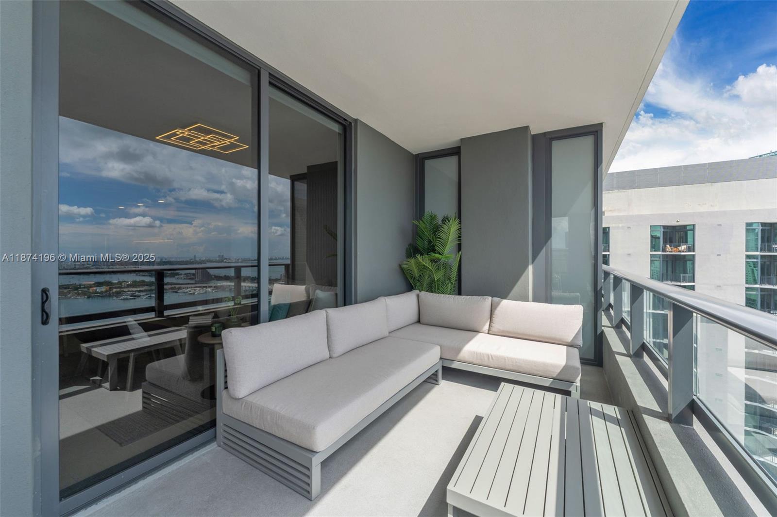 GALE / NATIIVO - Residential Lease