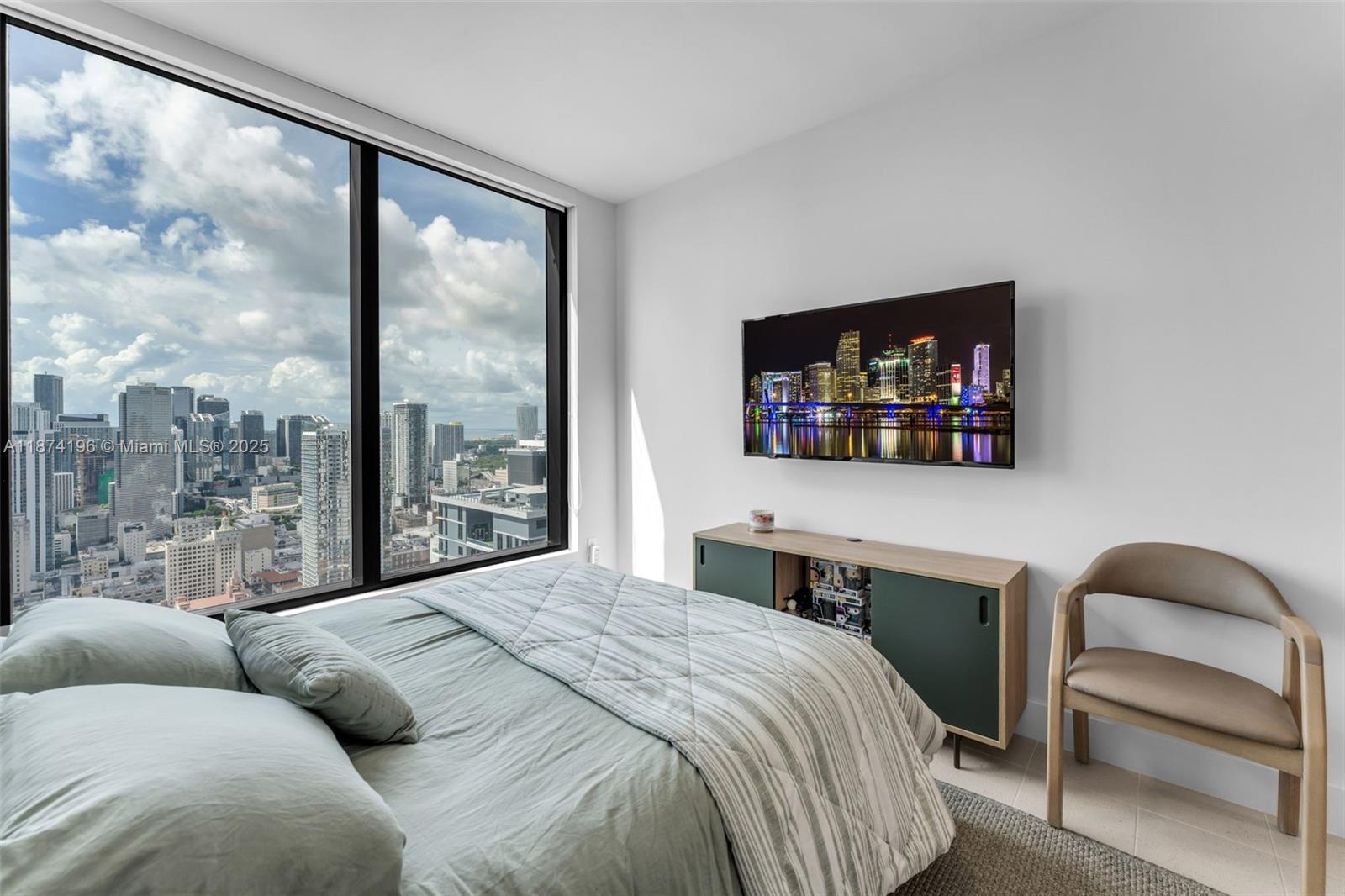 GALE / NATIIVO - Residential Lease